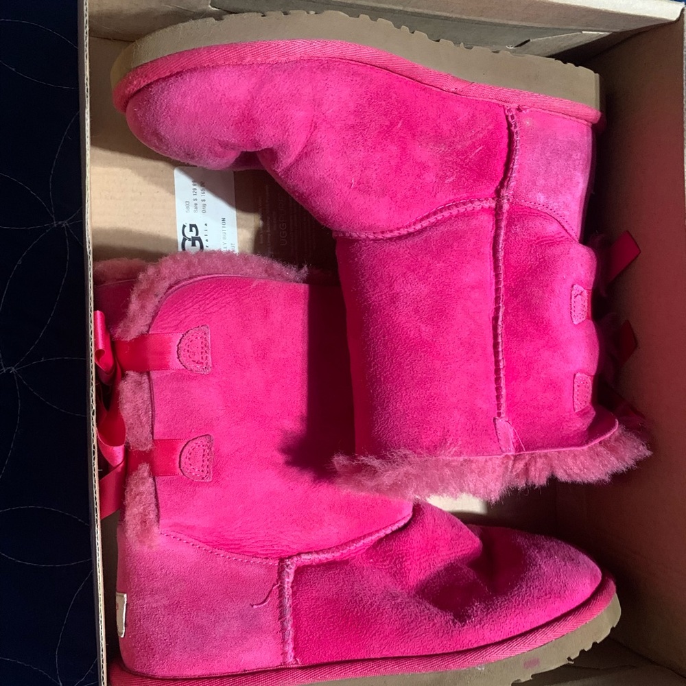 Size 5 Pink Ugg boots